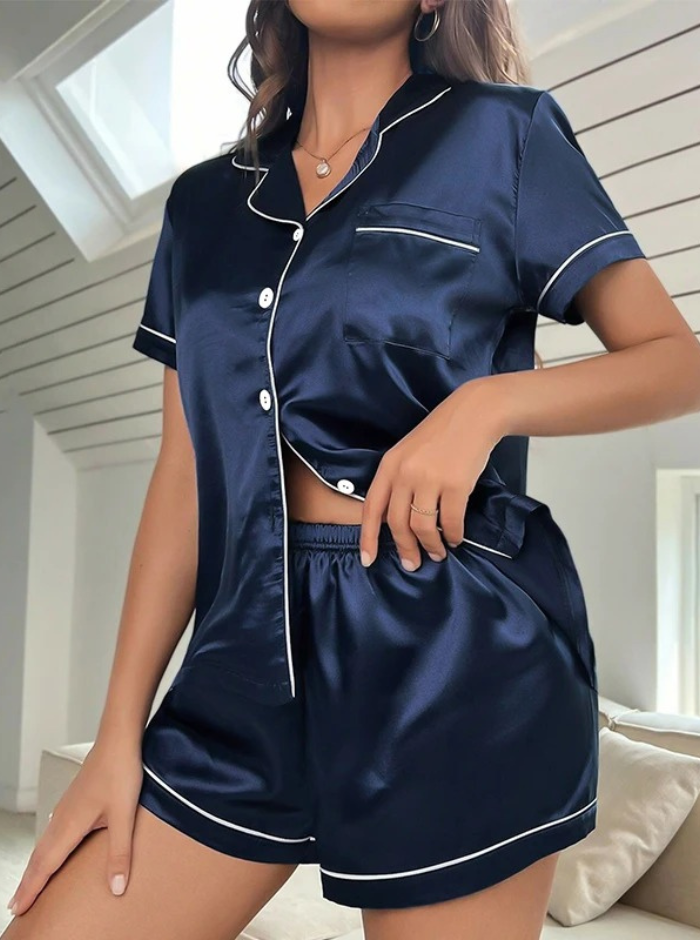 Ensemble de lingerie de nuit minimaliste en soie pour femmes