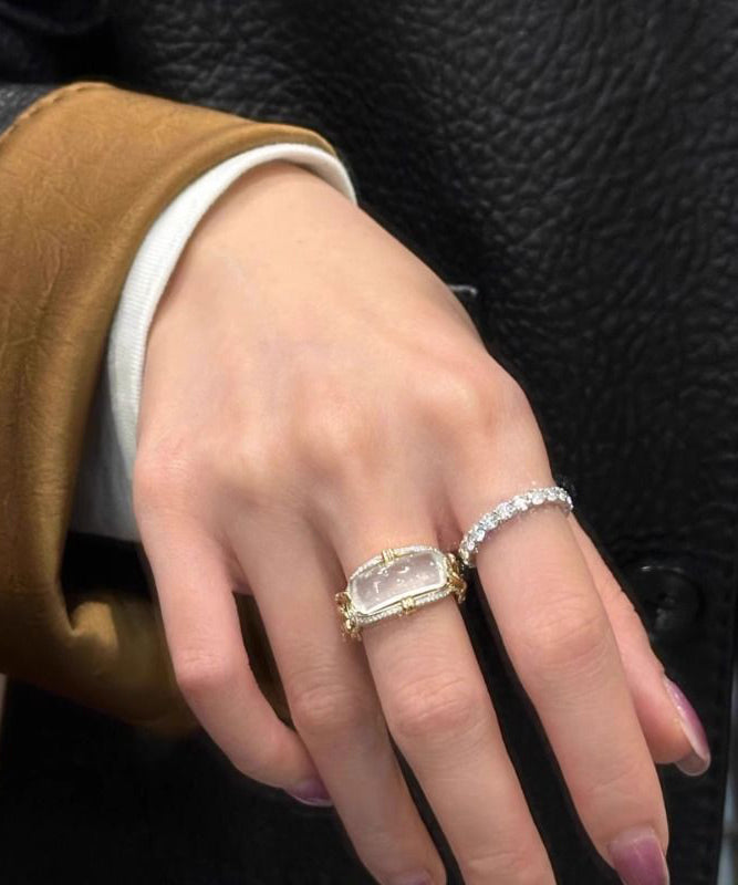 Anneaux pour femmes design original avec cristal de zircon 1