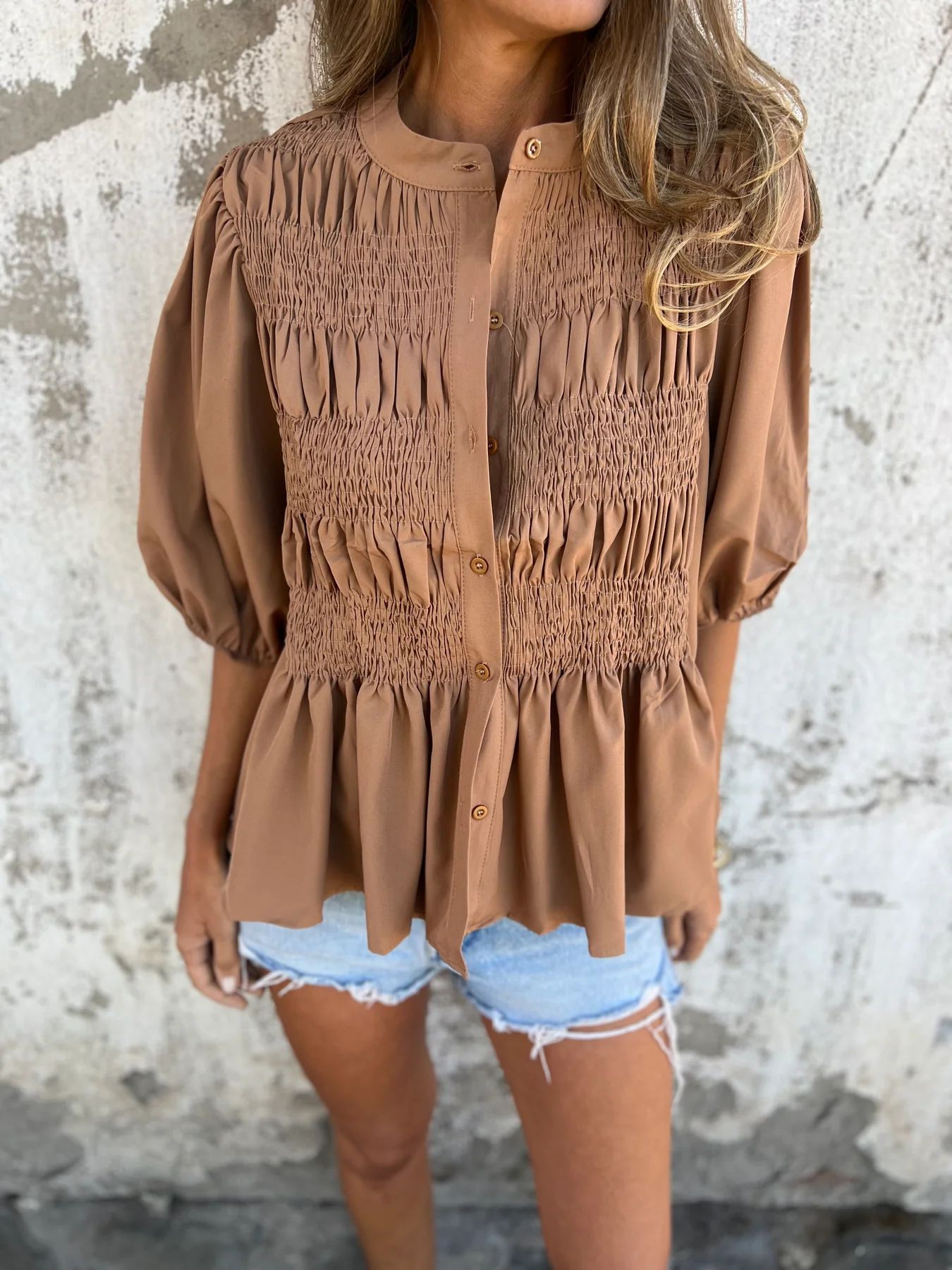 Blouse Femme Élégante à Plis Délicats 2