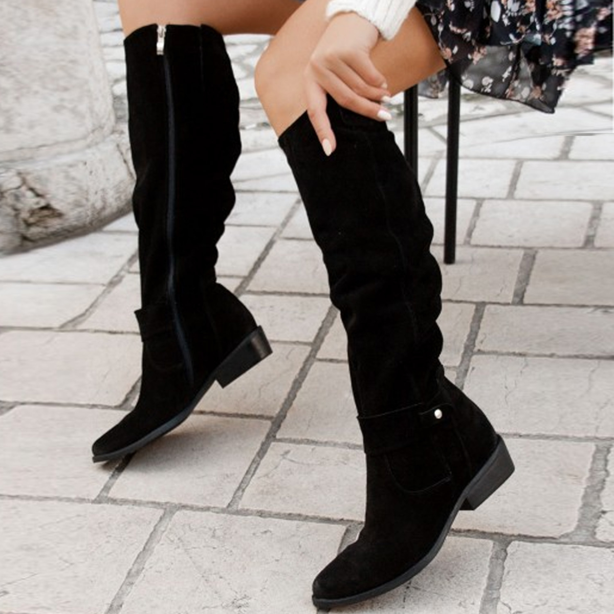 Bottes Hautes à Talon Plat pour Femme 1