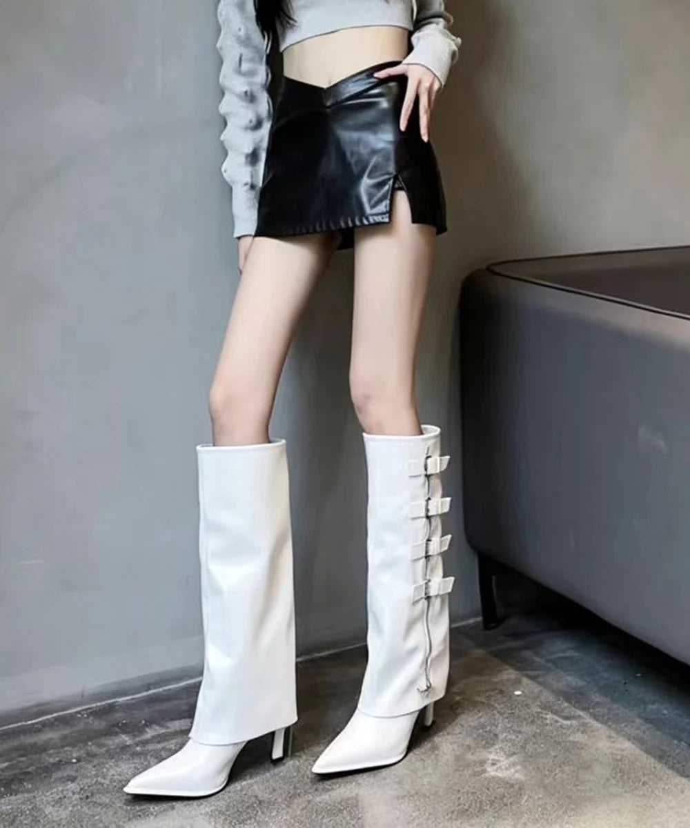 Bottes hautes à talons aiguilles et bride à boucle pour femme 1