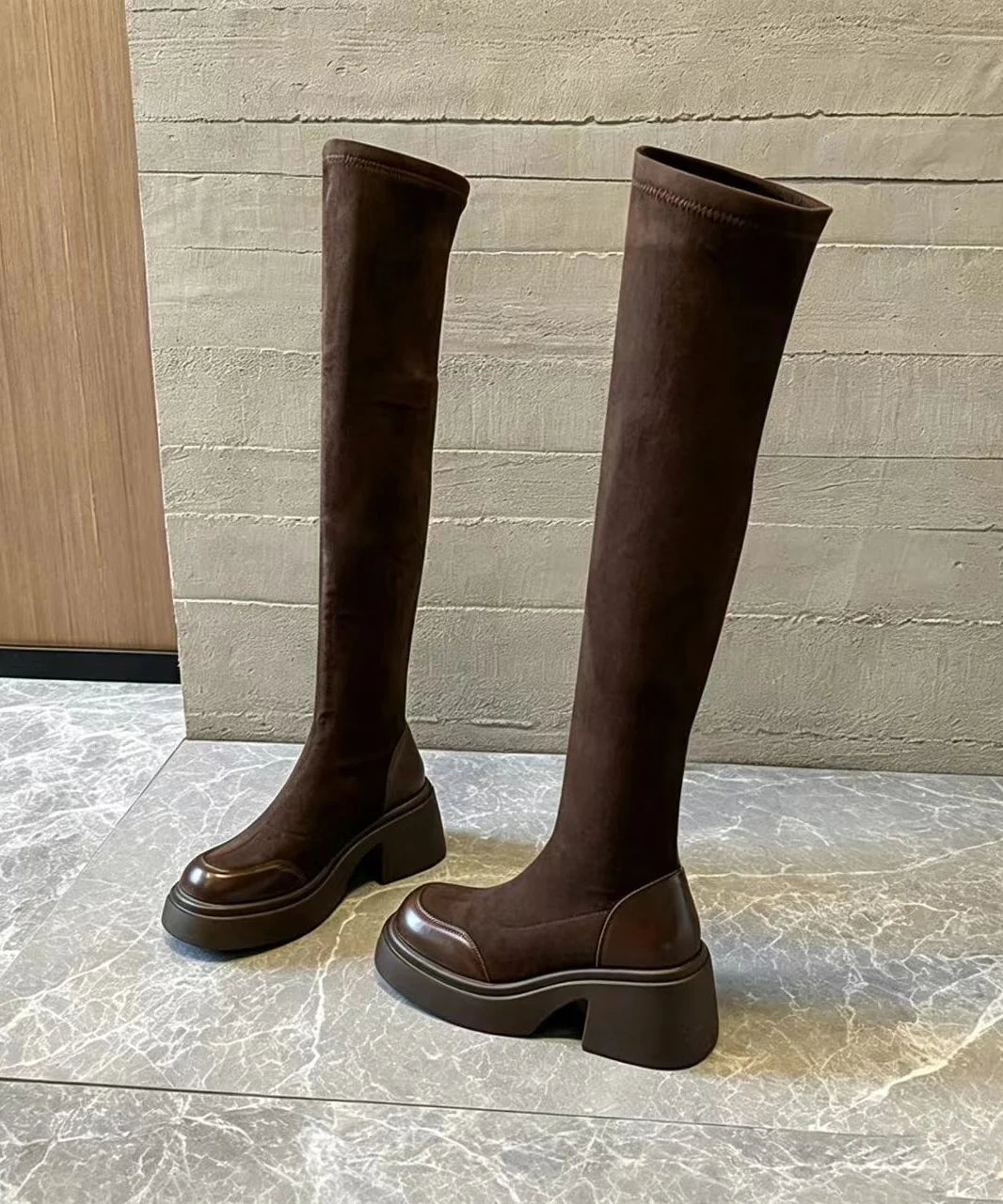 Bottes hautes femme style rétro à empiècements 1
