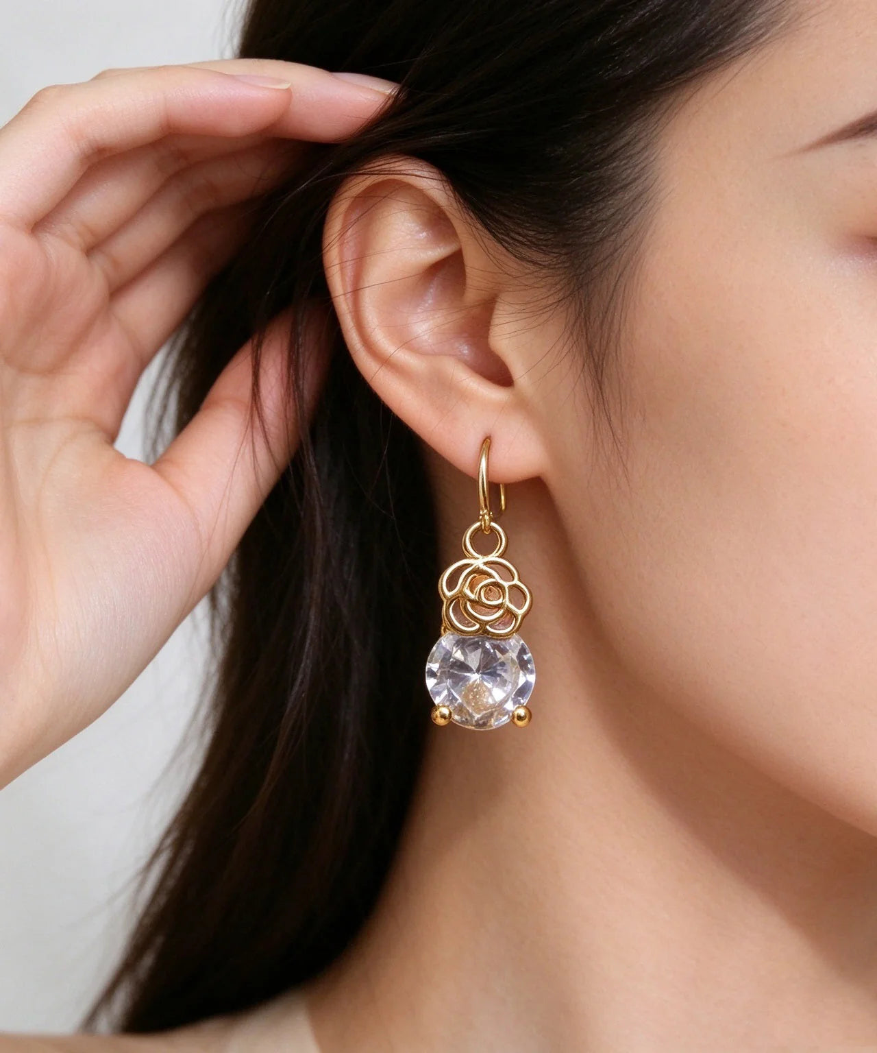 Boucles D'oreilles Pendantes Femme Design Raffiné Avec Pierres Précieuses 4