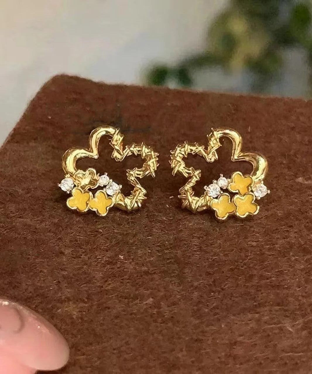 Boucles d'oreilles pour femmes style floral vintage à clous 0
