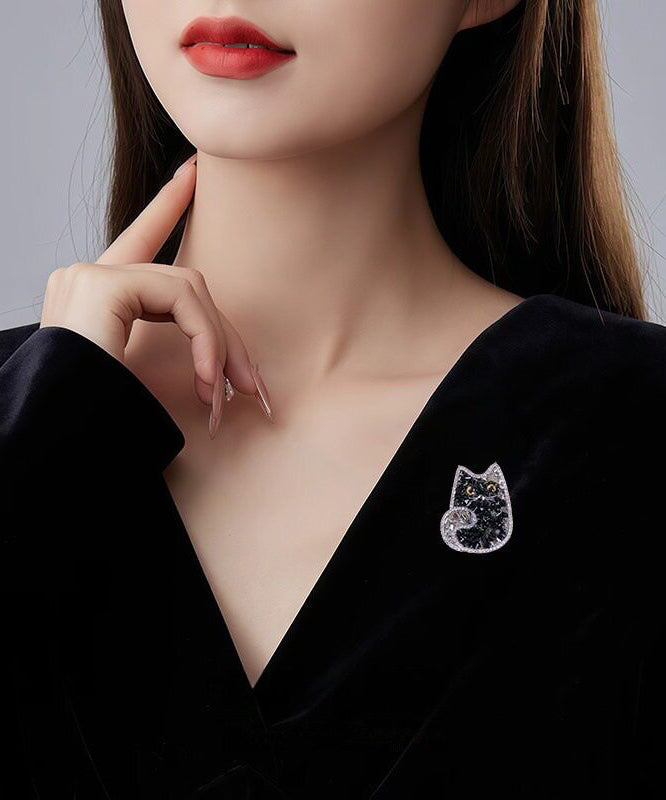 Broche Femme Chat Design Cristal et Zircon 1