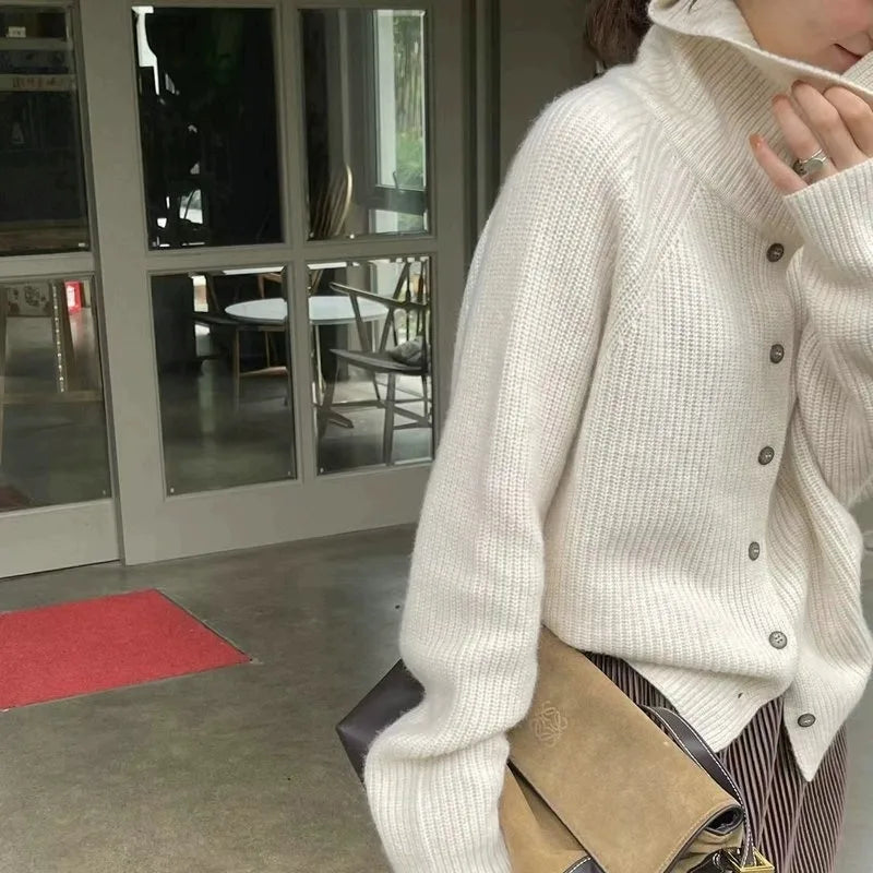 Cardigan Femme Ample et Douillet avec Encolure Haute 3