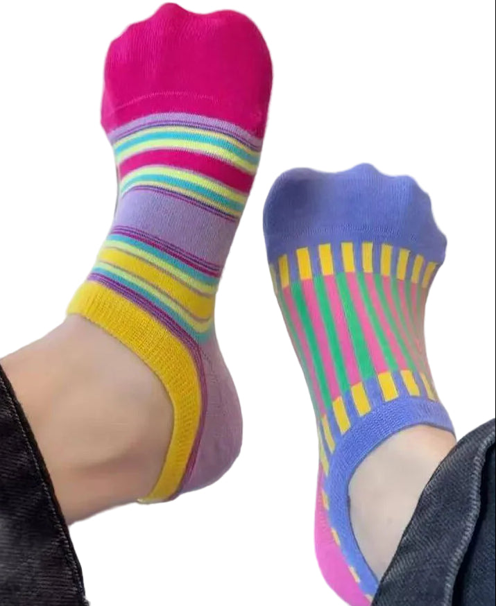 Chaussettes antidérapantes colorées pour femmes style décontracté 3