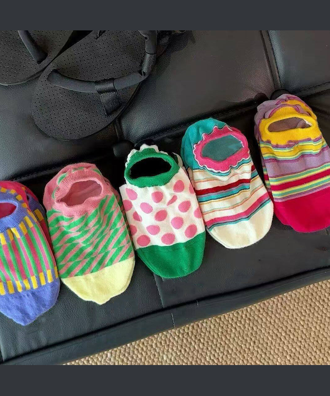 Chaussettes antidérapantes colorées pour femmes style décontracté 4