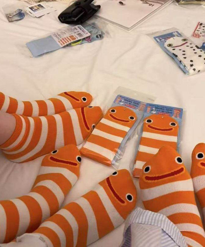 Chaussettes mi-mollet à rayures pour femme style décontracté 2
