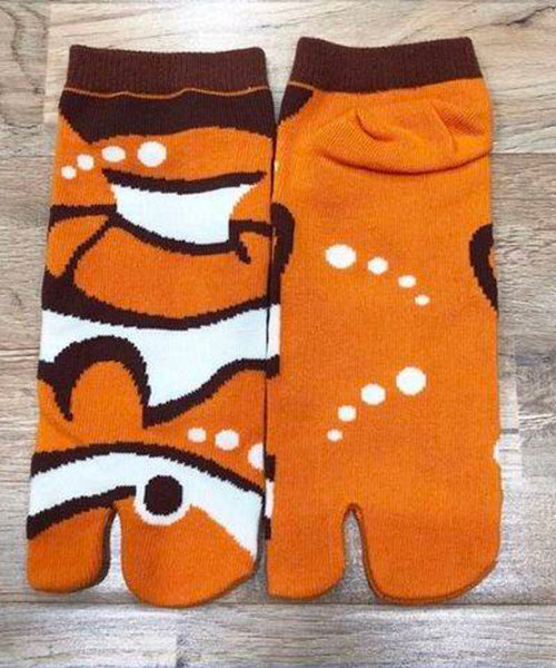 Chaussettes mi-mollet pour femmes à motif jacquard et bout fendu 3