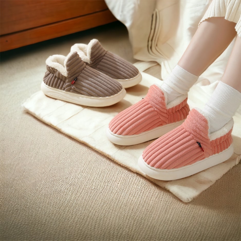 Chaussons Doux en Peluche pour Femme 1