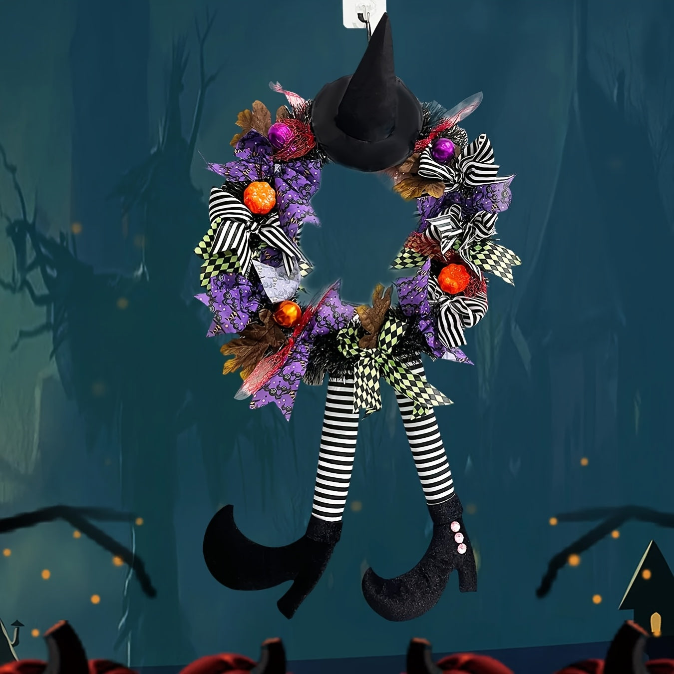 Couronne de porte Halloween avec jambes de sorcière 5
