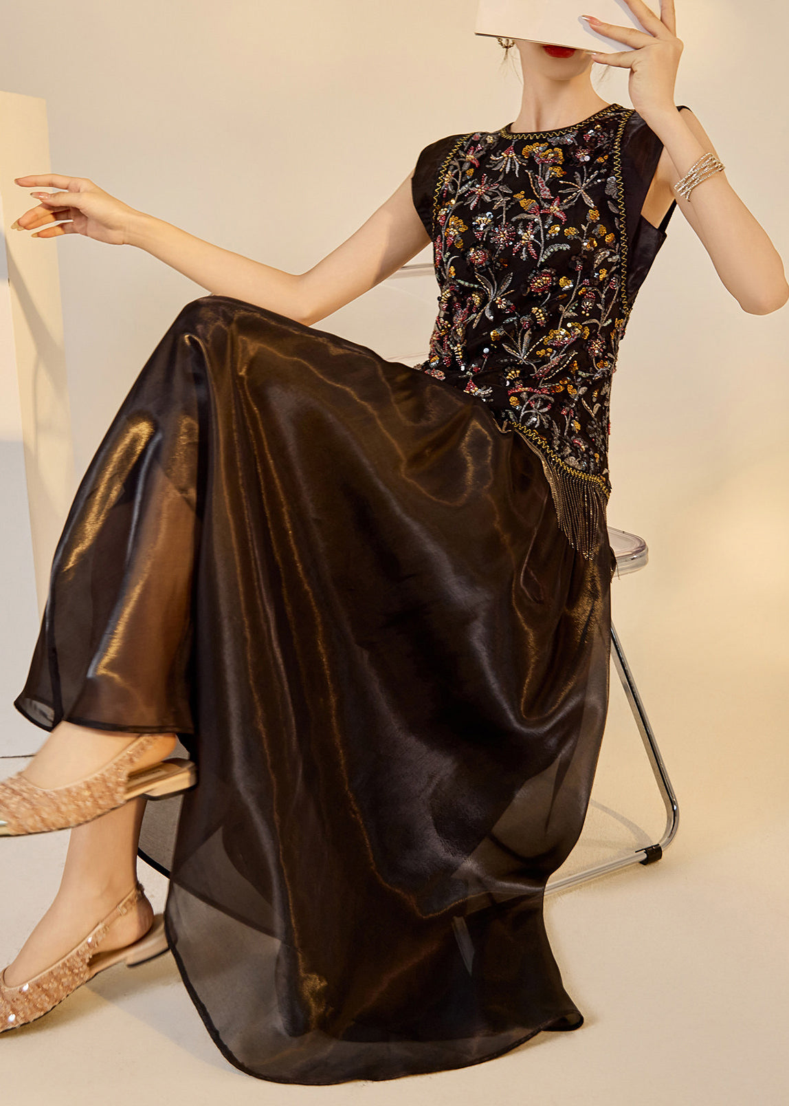 Ensemble Femme 2 Pièces Sans Manches Brodé avec Détails Perle et Gland 1