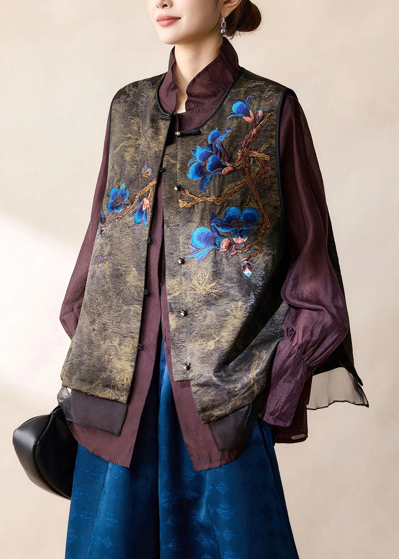 Gilet sans manches brodé style chinois pour femme 2