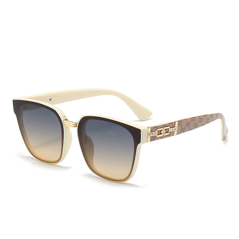 Lunette de Soleil Femme Design Carré Tendance avec Protection UV 8