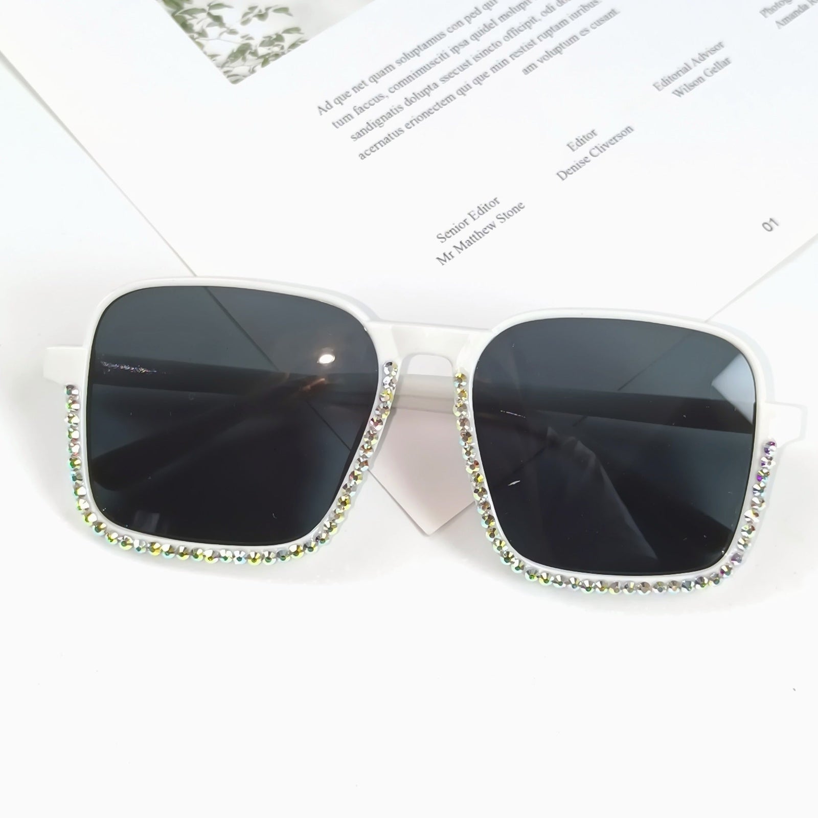 Lunette de Soleil Femme Glamour avec Strass Étincelants et Protection UV400 10