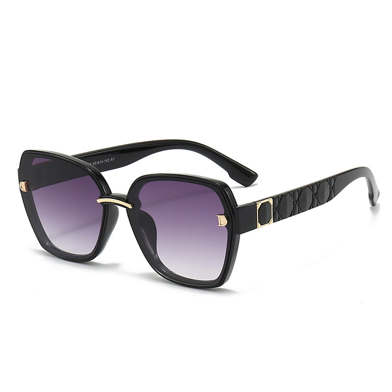Lunette de Soleil Femme Monture Carrée Tendance 8
