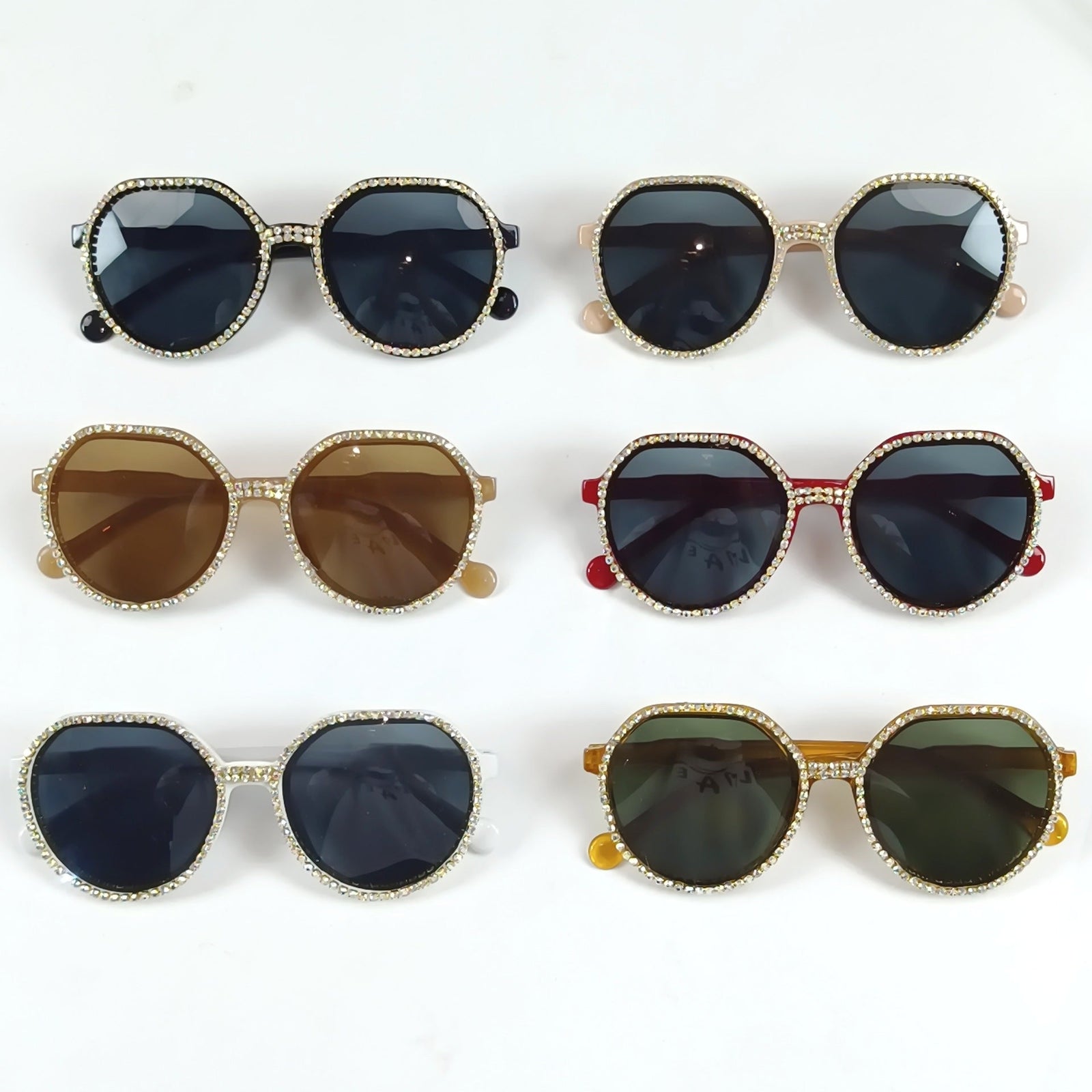Lunette de Soleil Femme Surdimensionnée Embellie 4