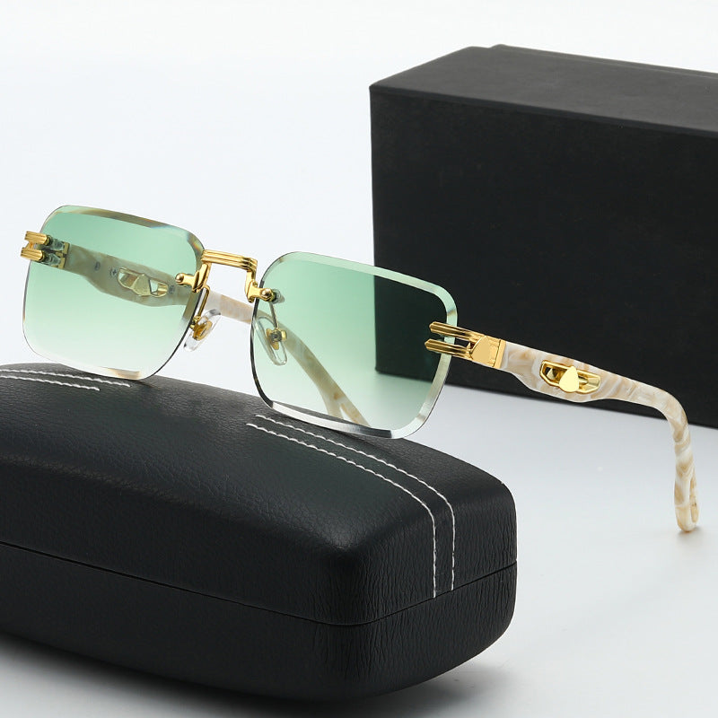 Lunettes de Lecture Femme Carrées Chic avec Accents Métalliques 6