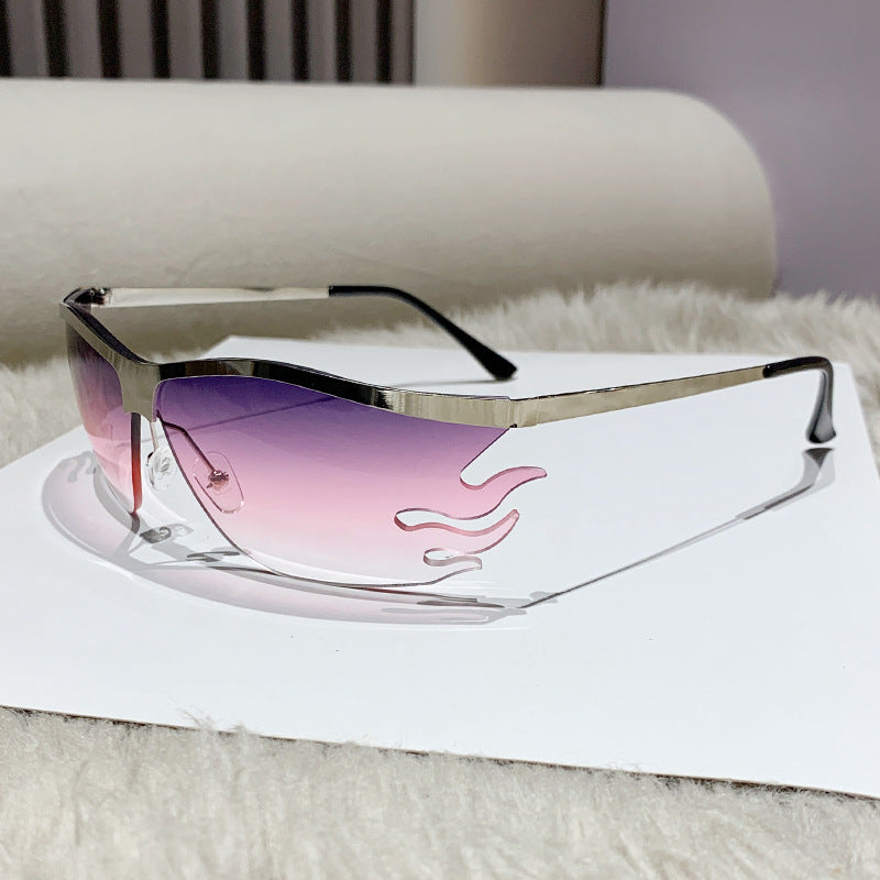Lunettes de soleil pour femme avec monture flamme 8