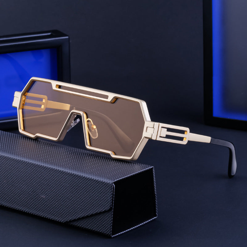 Lunettes de soleil pour femmes au design futuriste 3