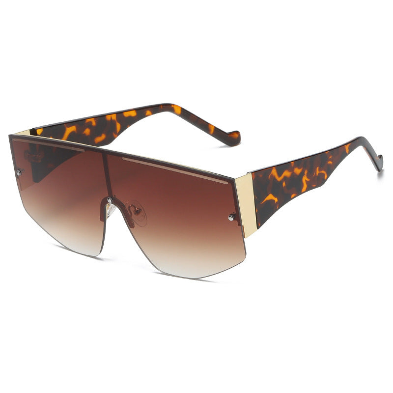 Lunettes de soleil pour femmes au design moderne 4
