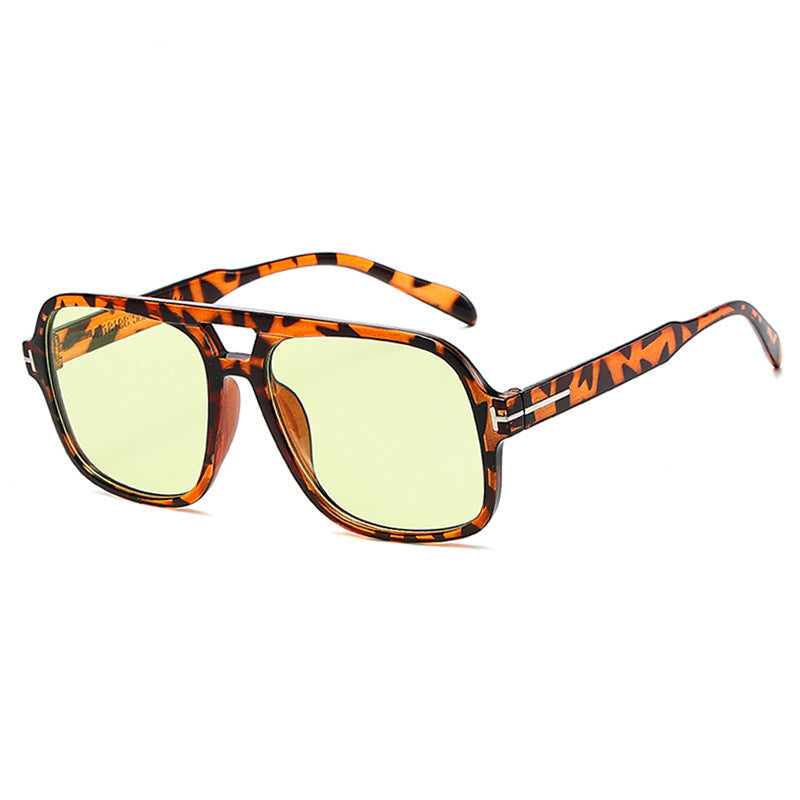 Lunettes de soleil pour femmes au design rectangulaire 6