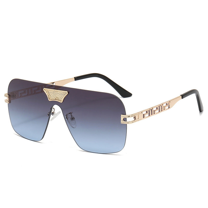 Lunettes de soleil pour femmes au style futuriste 4