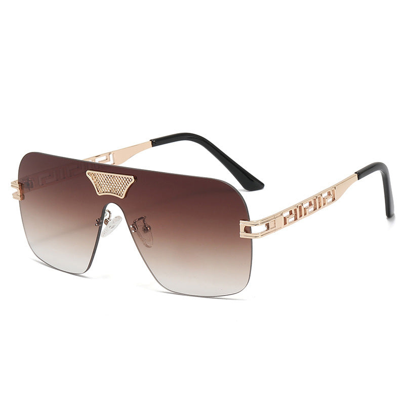 Lunettes de soleil pour femmes au style futuriste 6