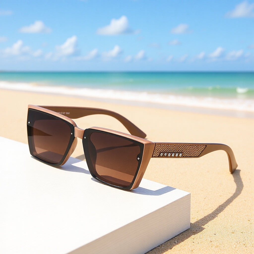 Lunettes de soleil pour femmes avec accents scintillants 1