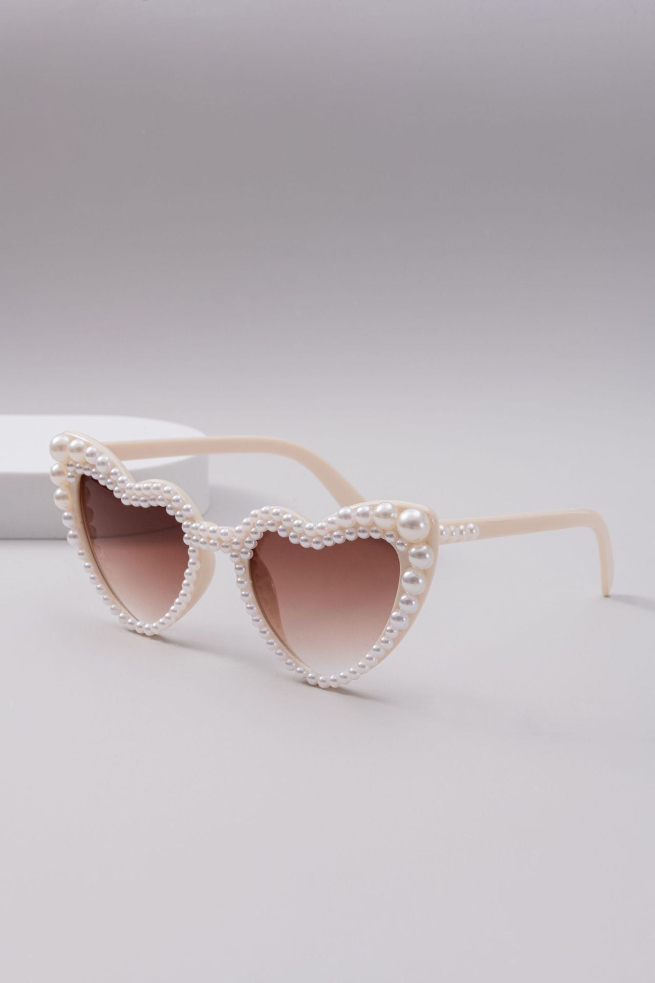 Lunettes de soleil pour femmes avec monture en perles 12