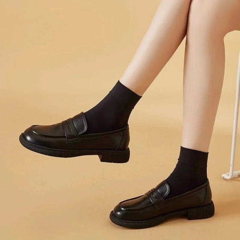 Mocassins pour femmes à enfiler au design minimaliste 0