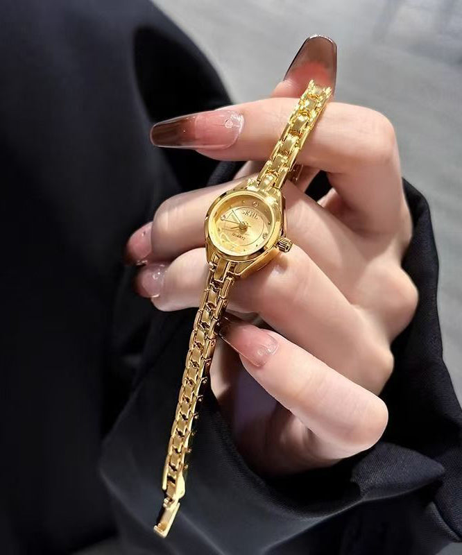 Montre Femme Bracelet Métallique Classique 0