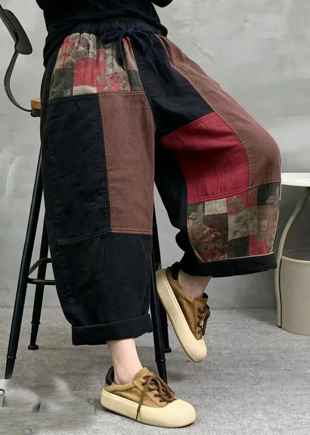 Pantalon court décontracté à taille élastique pour femme 4