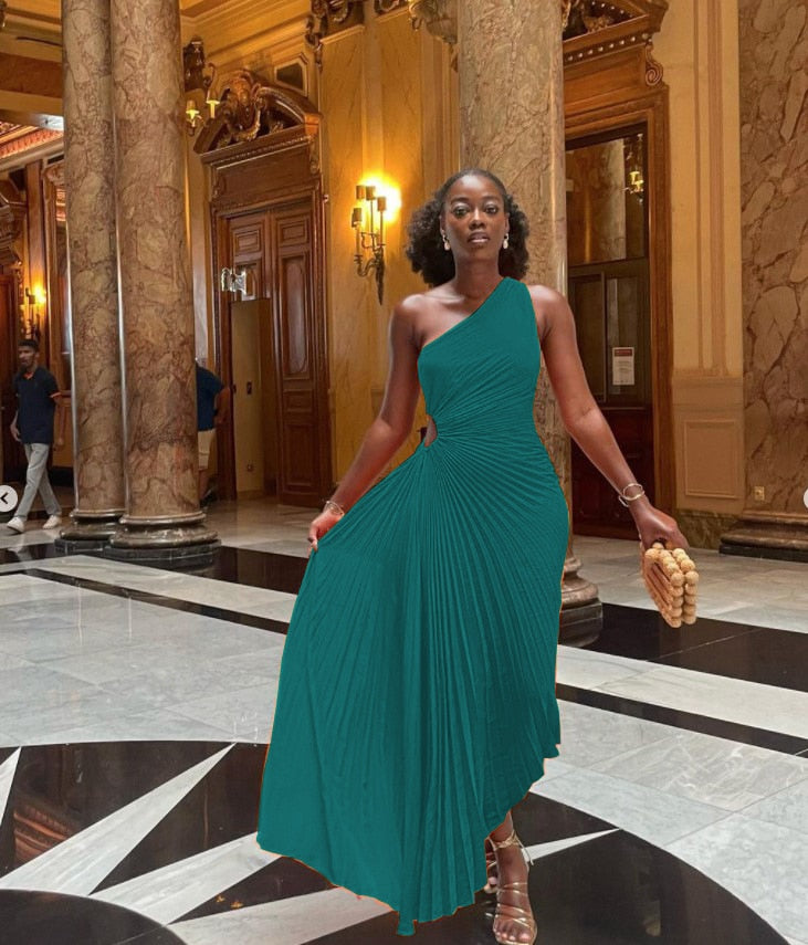 Robe Femme Élégante en Tissu Luxueux