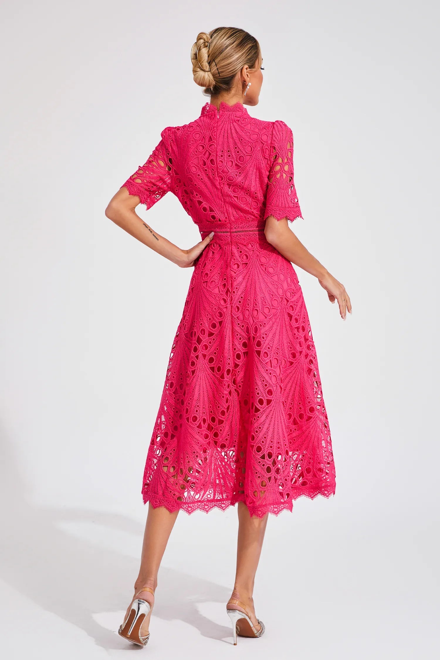 Robe Midi Femme en Dentelle Chic 7