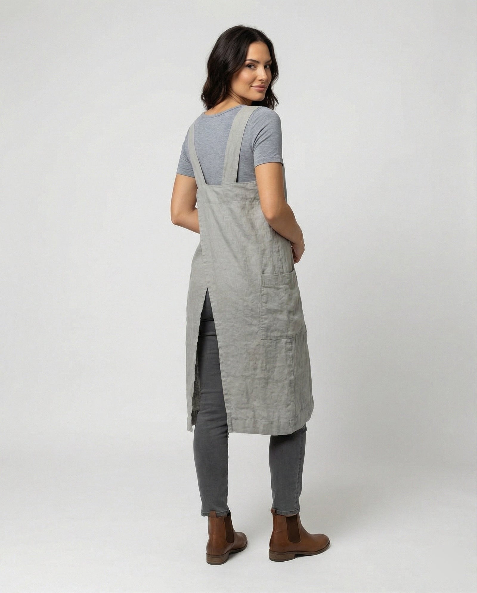Robe Tablier Femme Moderne avec Dos Croisé et Poches Pratiques 2