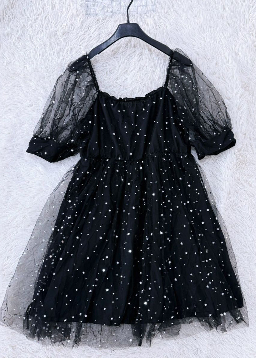 Robe mi-longue pour femme à col carré et manches courtes 1