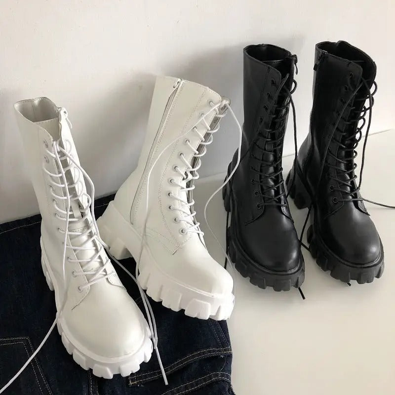 Bottes à lacets pour femmes