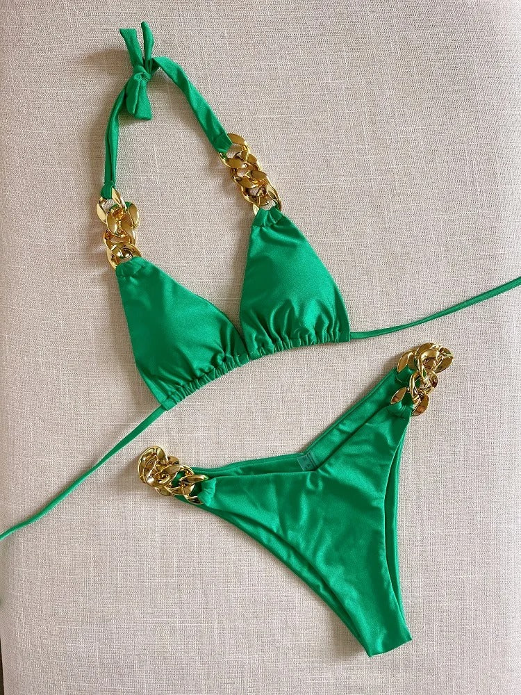 Ensemble de bikini dos nu à chaînes dorées
