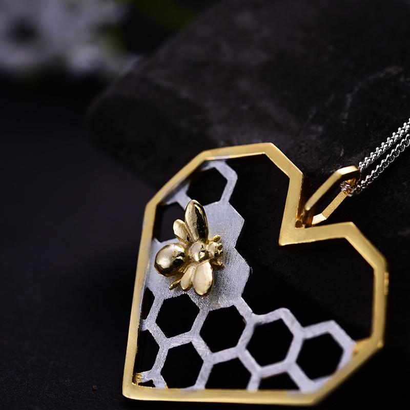Collier à cœur en nid d'abeille