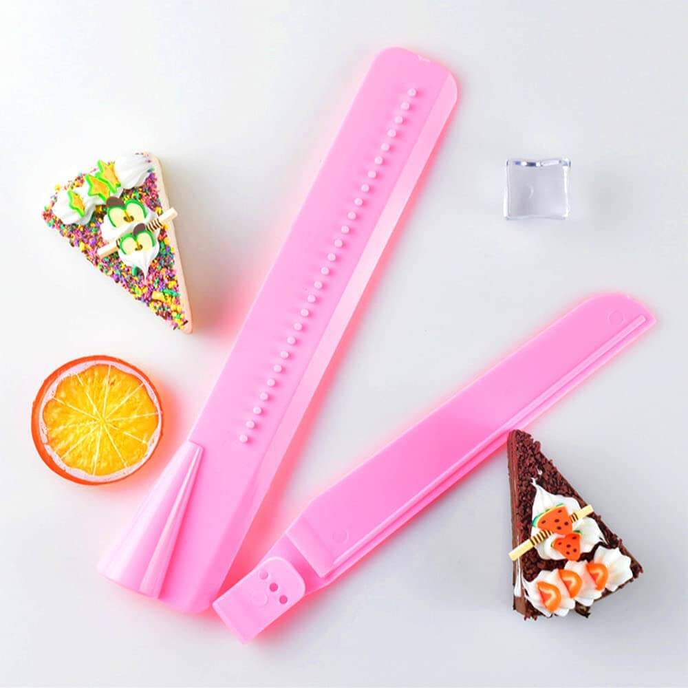 Grattoir à gâteau réglable