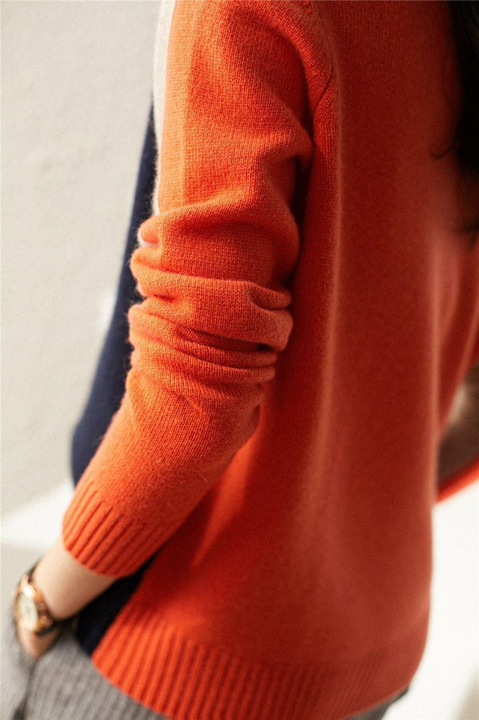Pull Femme Rétro en Maille Acrylique avec Rayures Bleu Marine et Orange 4