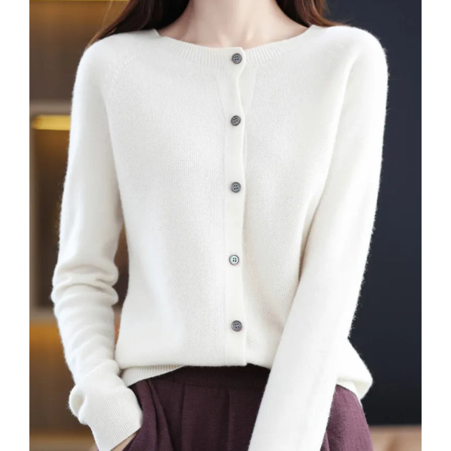 Pull Femme Col en V en Laine Pure Ajusté 3