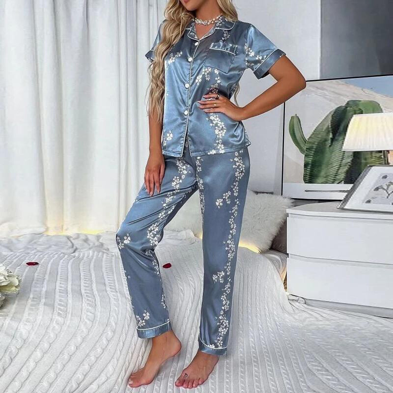 Pyjama élégant à manches longues pour femmes