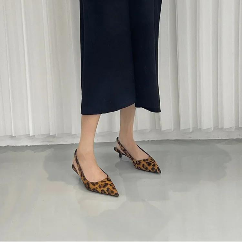 Talons pointus en léopard