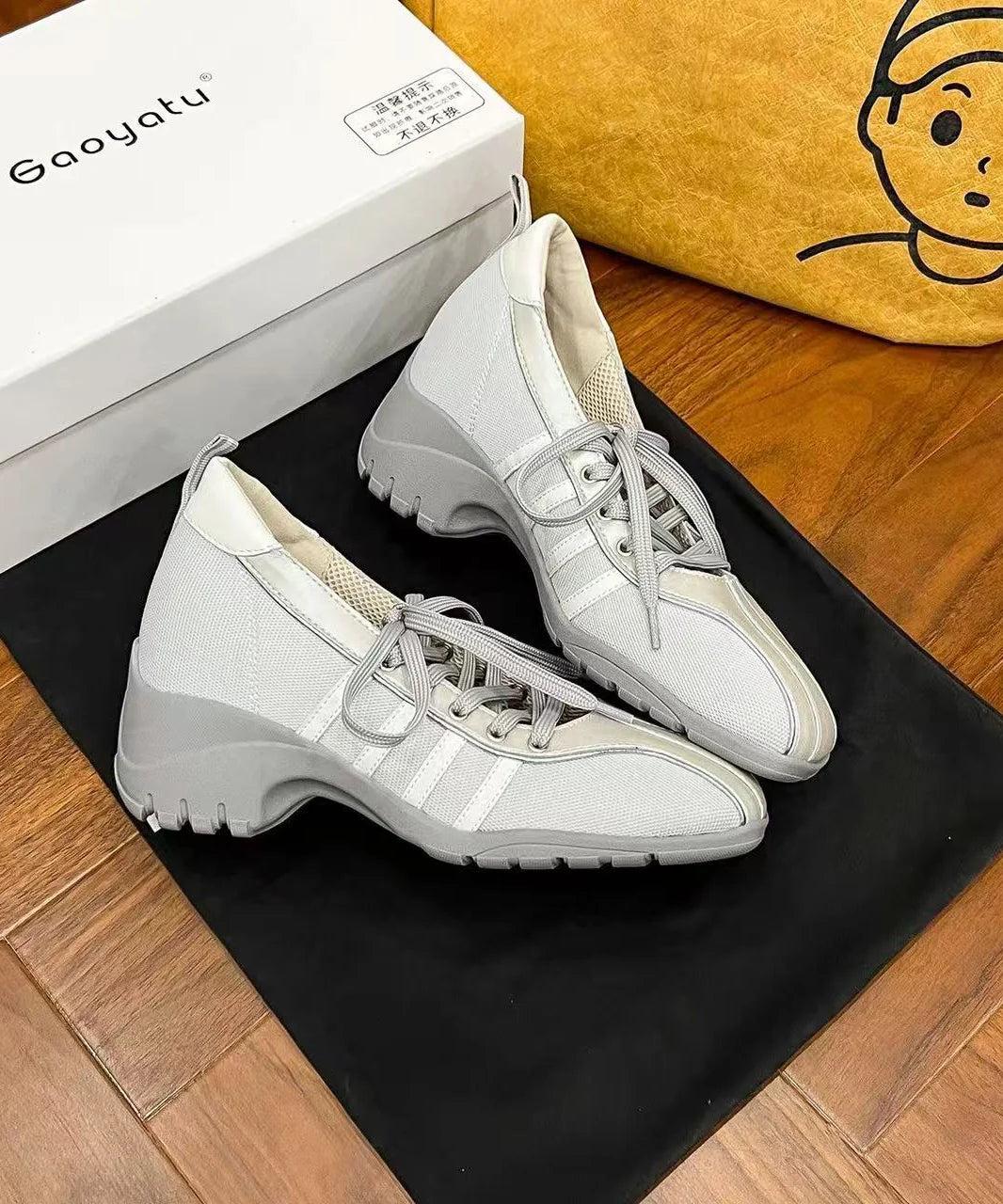 Ballerines à plateforme et bride pour femme style sport 1