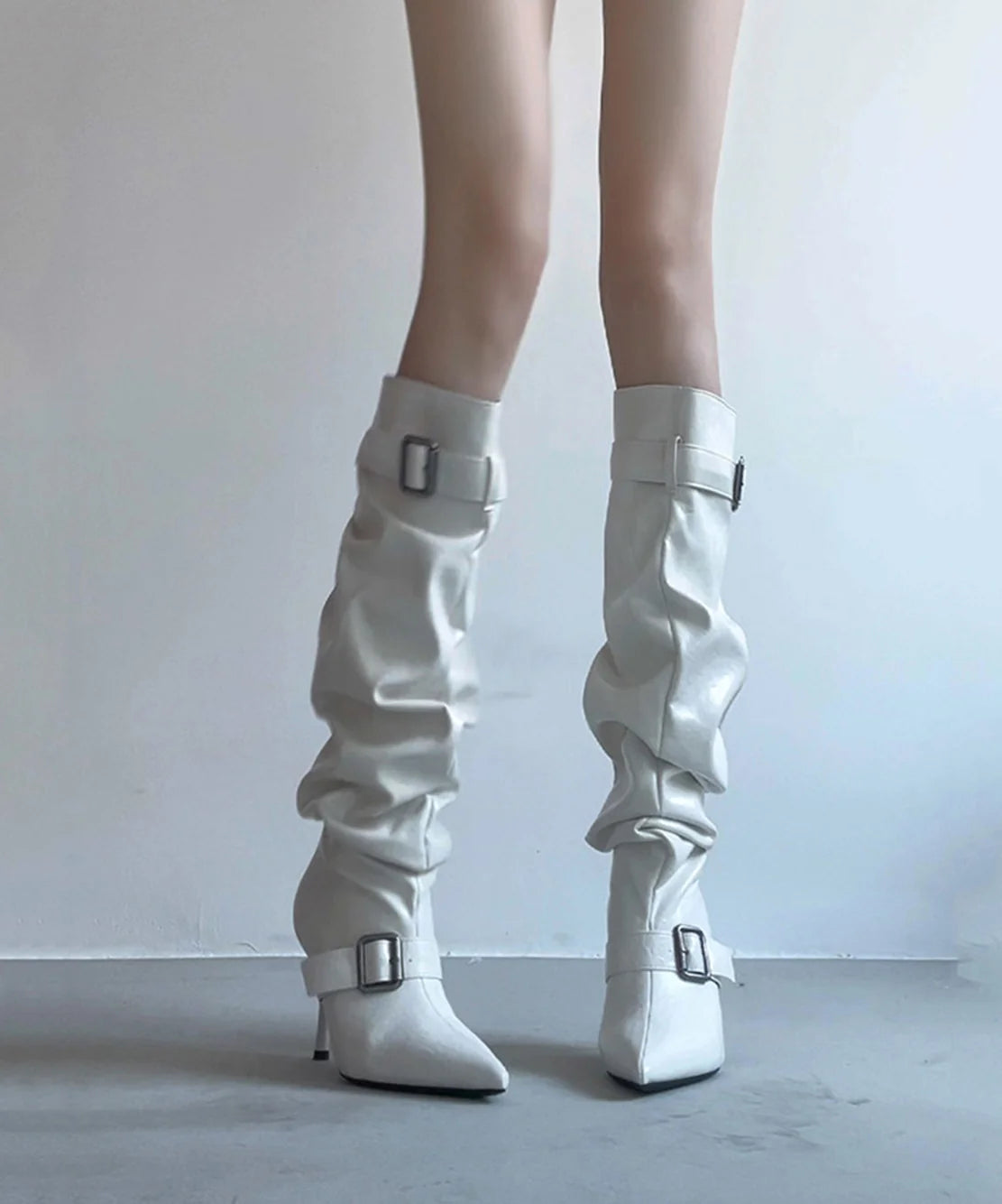Bottes Hautes Femme Style Vintage à Talons Aiguilles 1