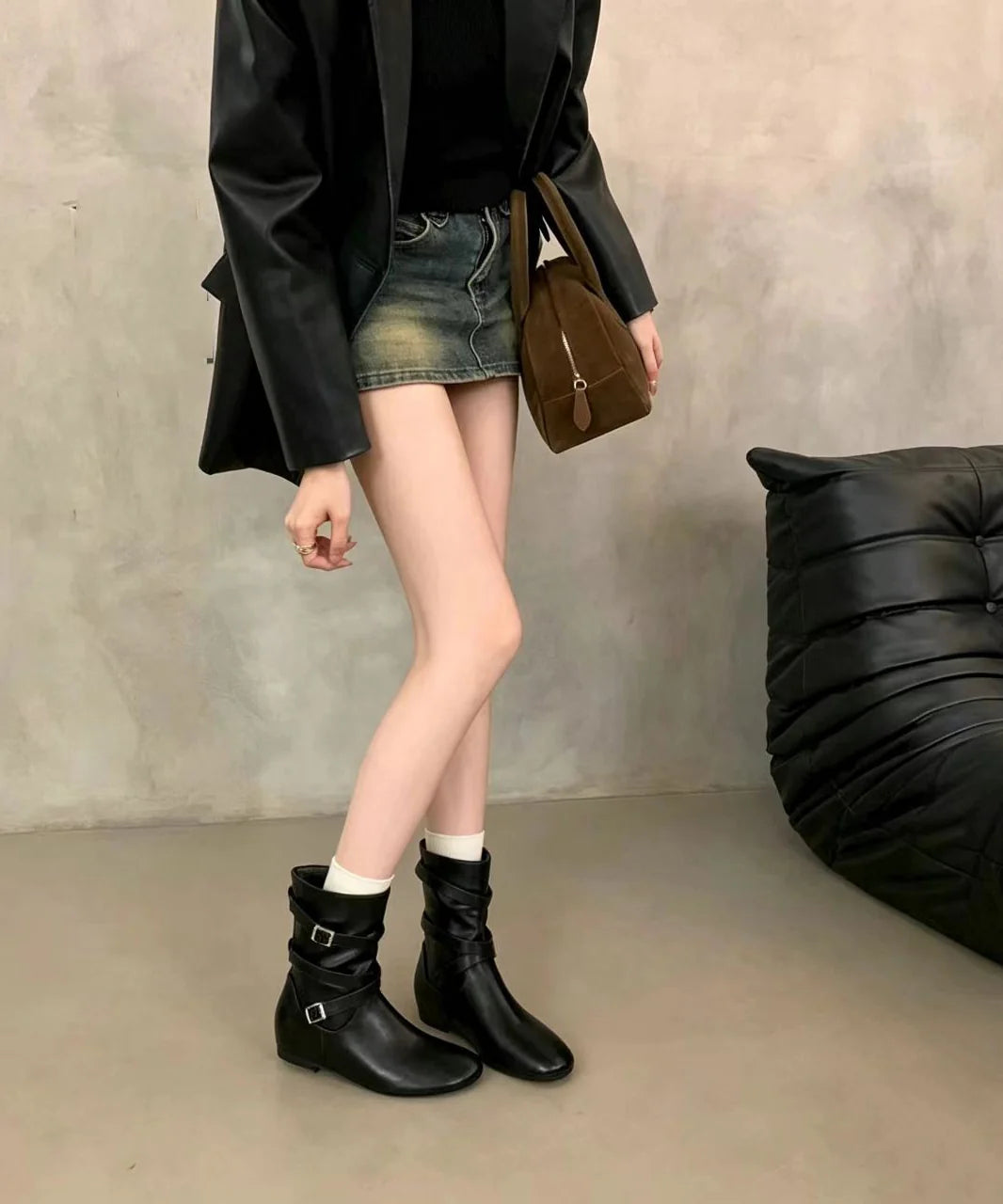 Bottes compensées pour femme à boucle 1