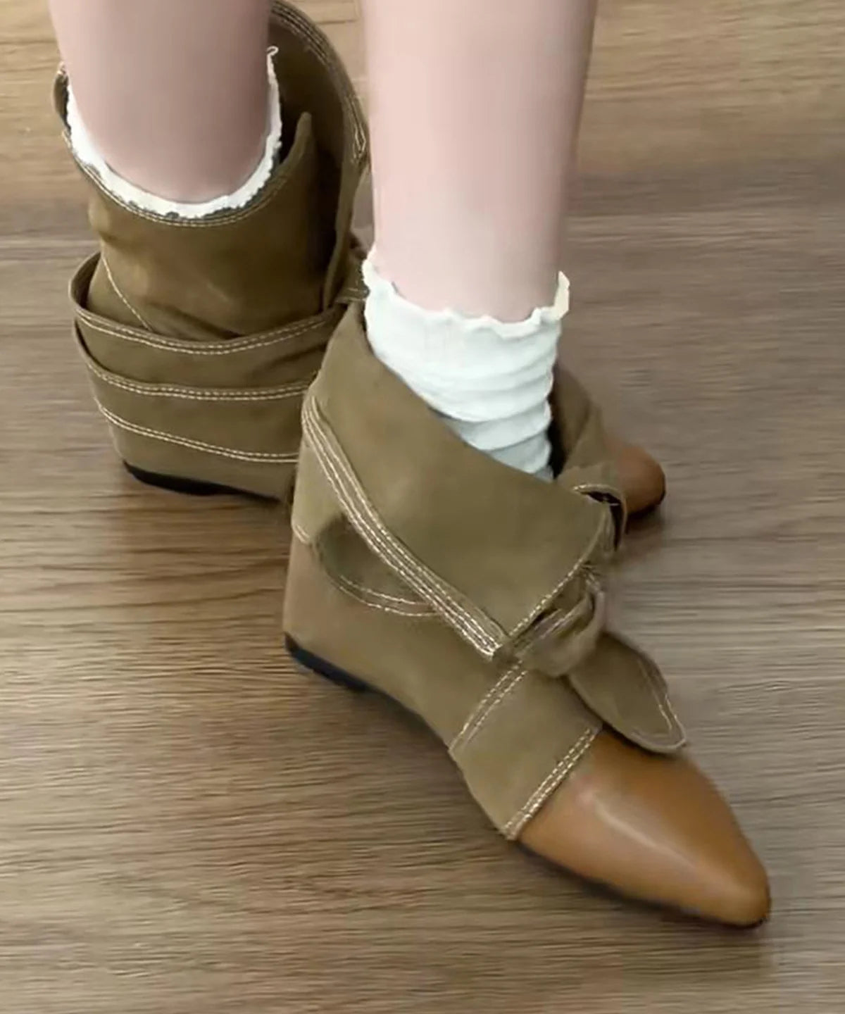 Bottes compensées pour femme à bout pointu 3